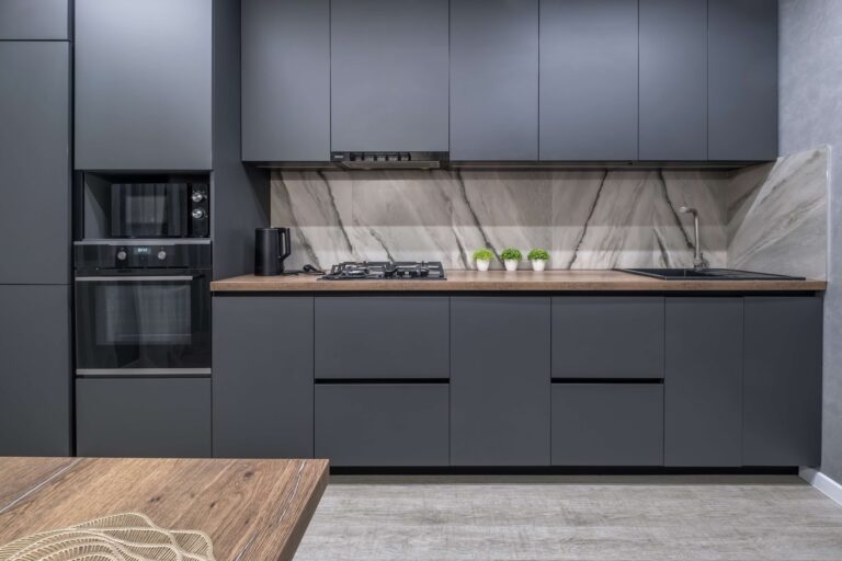 shutterstock_2623113885